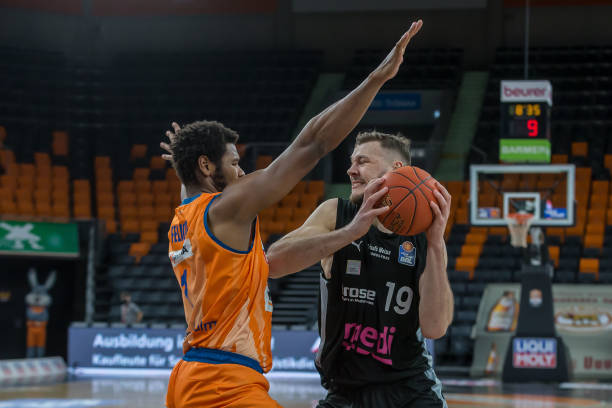 依然能保持 依然能保持