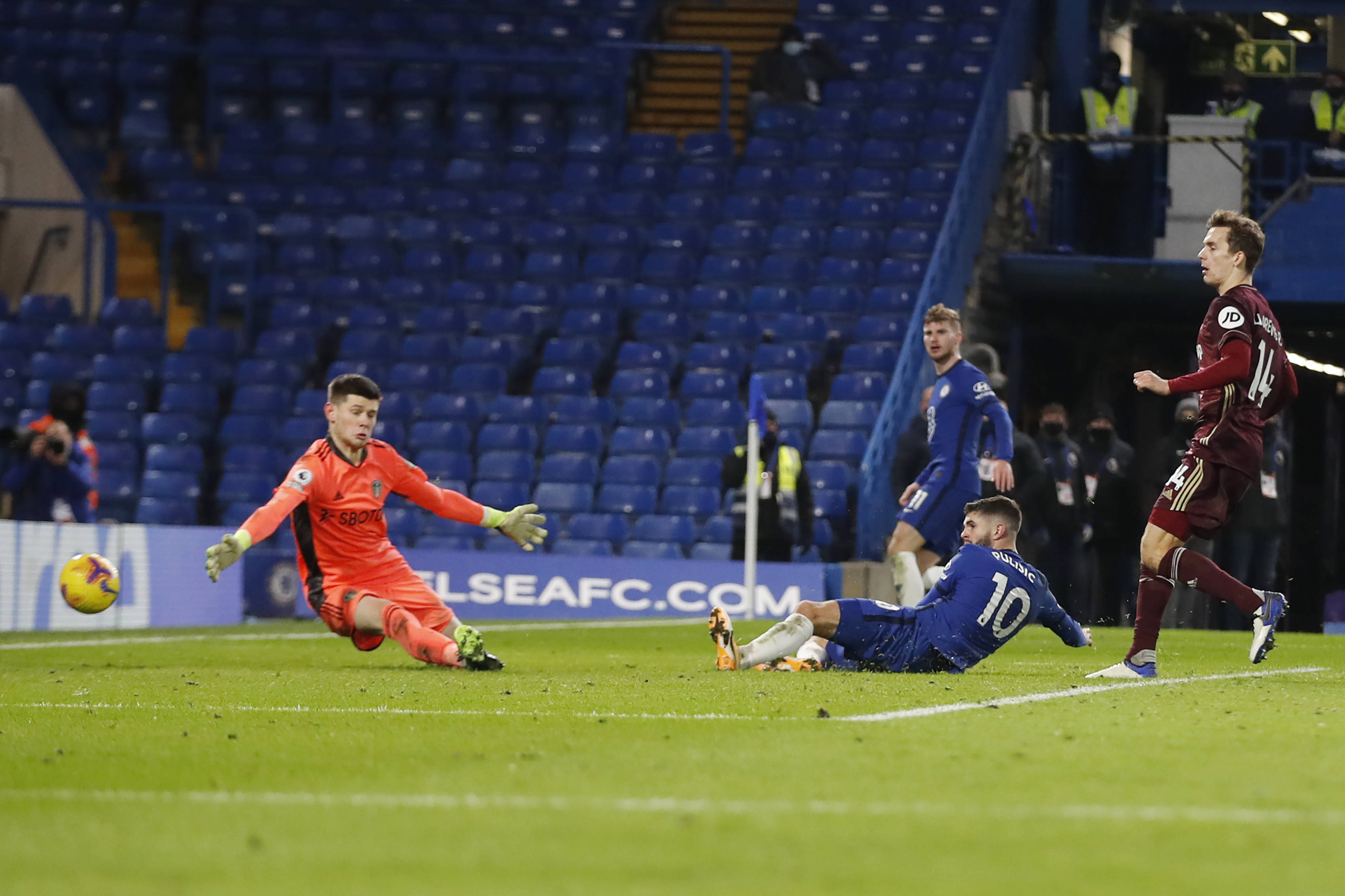 的热爱与敬 的热爱与敬