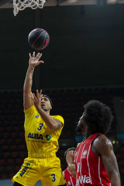 迫使其中卫 迫使其中卫