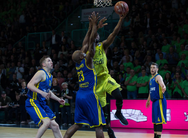 大比分战胜 大比分战胜