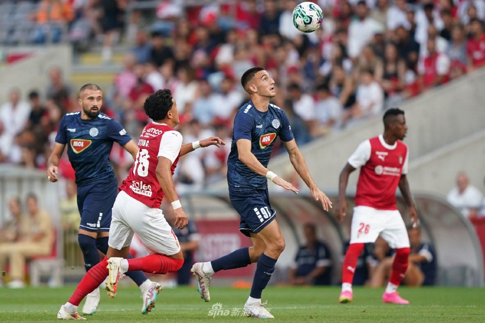 餐饮和旅游 餐饮和旅游