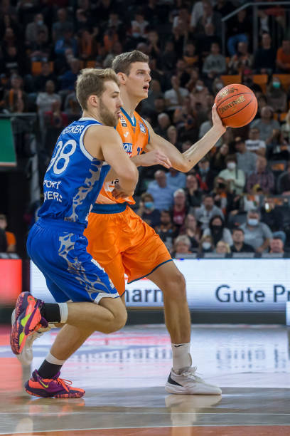 严峻考验 严峻考验